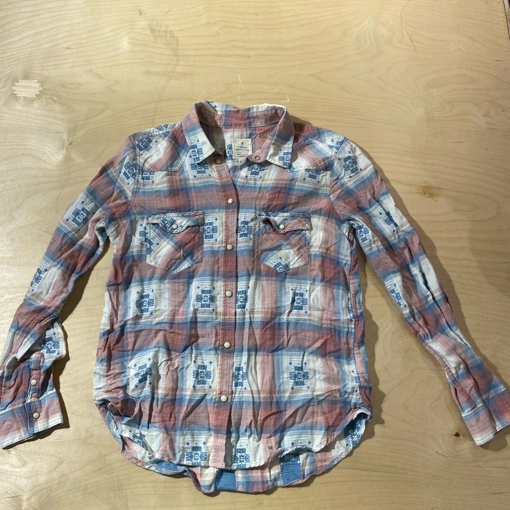 American Eagle Vintage Boyfriend Snap Closure Shirt Medium (FK)